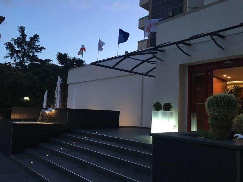 Domus Grand Hotel Rende Exteriér fotografie