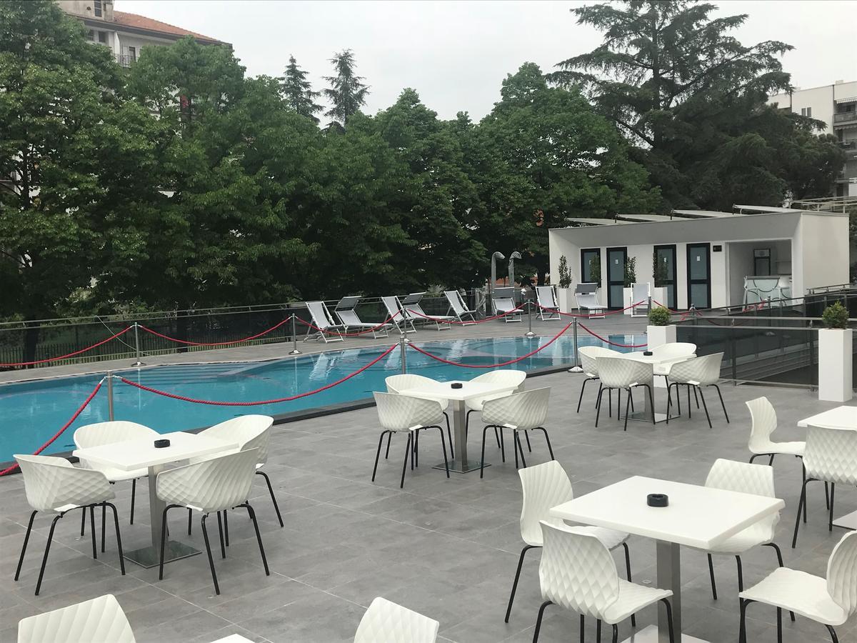 Domus Grand Hotel Rende Exteriér fotografie